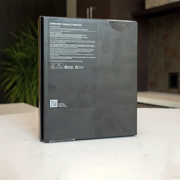 کارتن اصلی گوشی سامسونگ مدل Galaxy Z Fold3