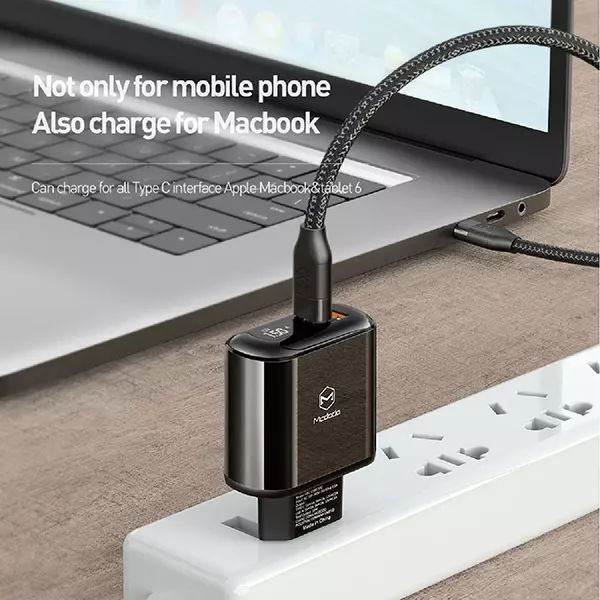 شارژر دیواری مک دودو مدل CH-7172 به همراه کابل تبدیل تایپ سی