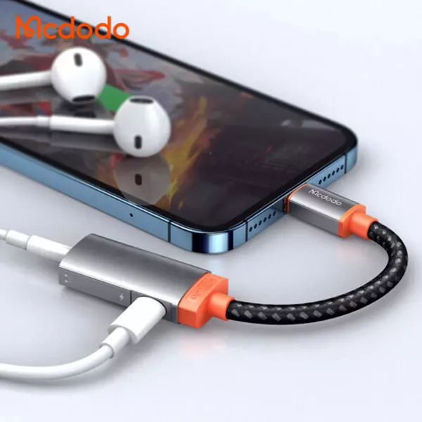مبدل لایتنینگ به لایتنینگ و AUX مک دودو مدل CA-6710