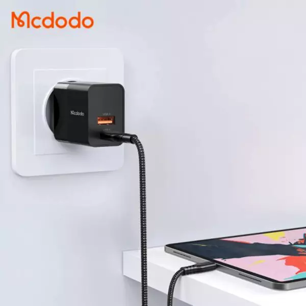 شارژر دیواری 20 وات مک دودو مدل CH-1952 به همراه کابل لایتنینگ