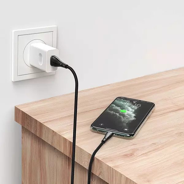 کابل تبدیل USB به لایتنینگ مک دودو مدل CA-7441 طول 1.2 متر