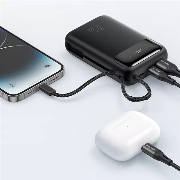 پاوربانک 20000 مک دودو مدل MC-3720 با توان 22.5 وات