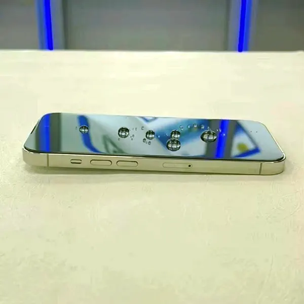 گلس پرایوسی گوشی اپل iPhone 16 لیتوو